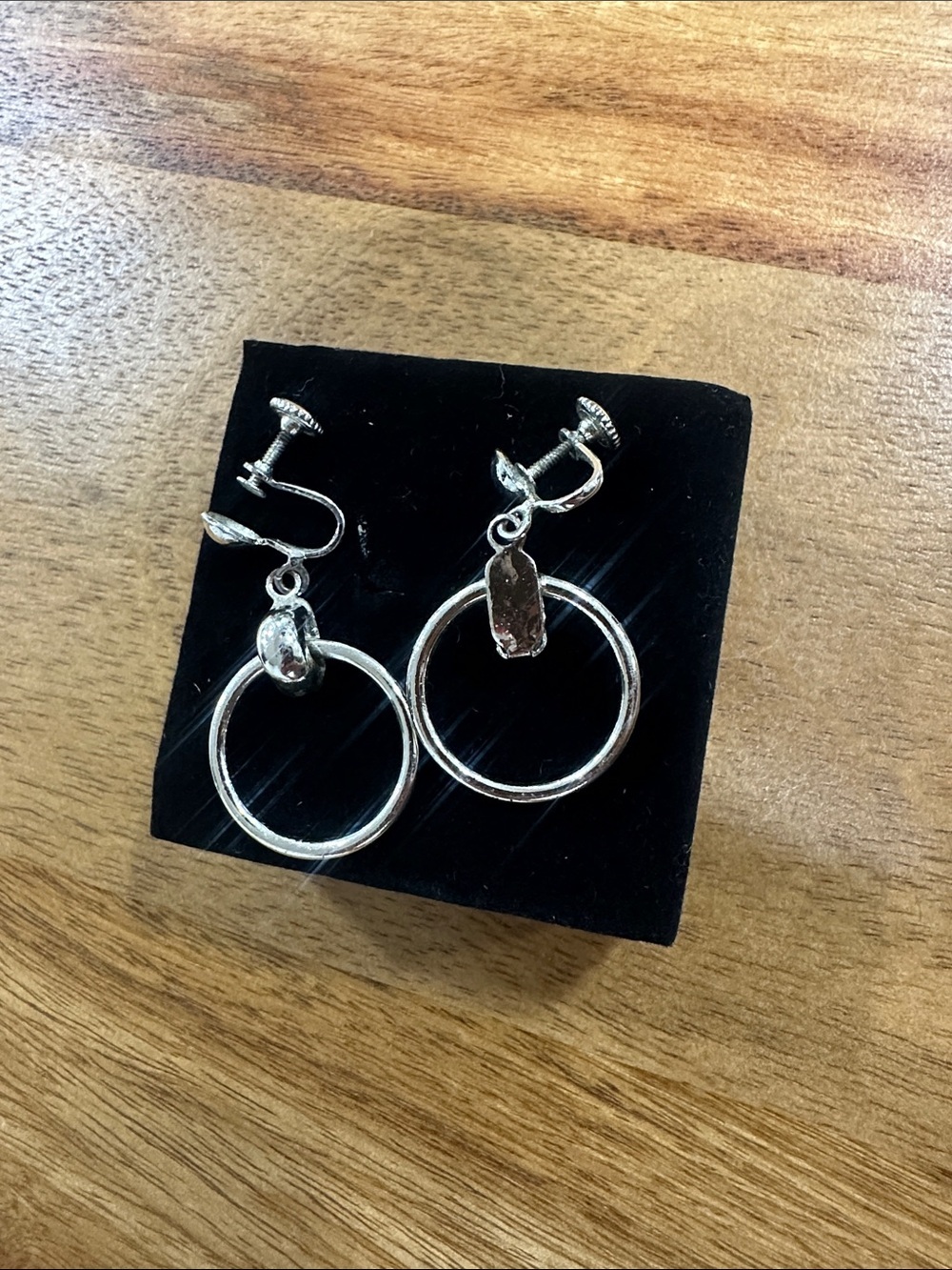 Vintage silver tone modernist hoop screw back earrings